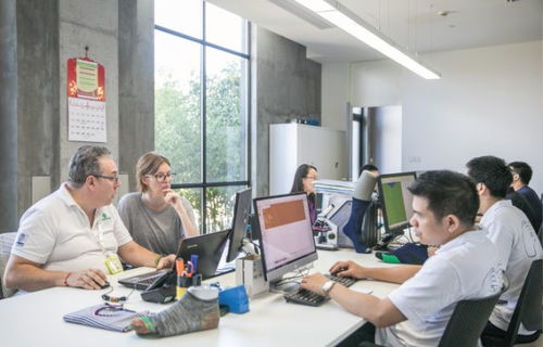 走進(jìn)圣東尼工廠 改變世界的無(wú)縫針織科技原來(lái)是這樣煉成的